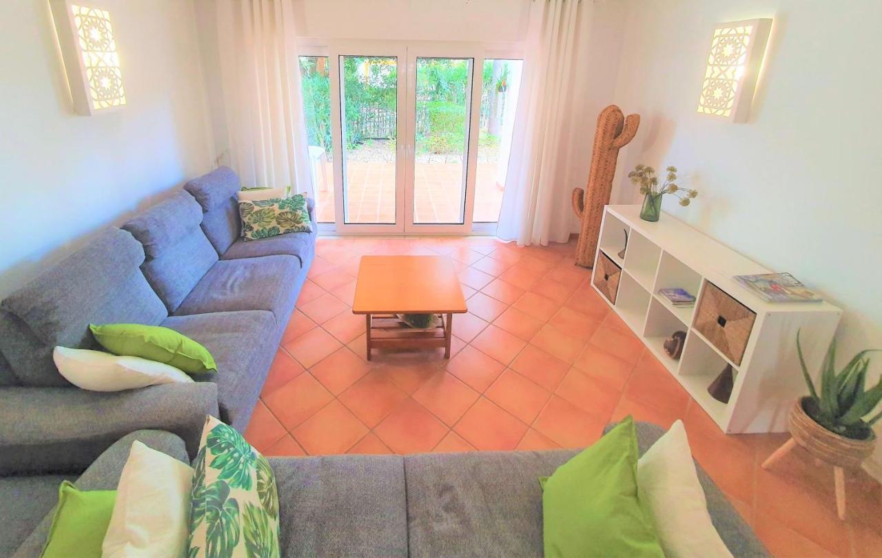 Nice 2 Bedroom Apartment Groundfloor Swimming Pool 타비라 외부 사진